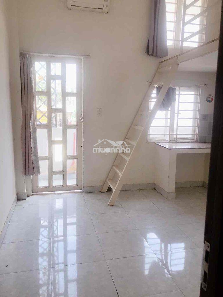 Chính chủ cho thuê phòng ban công siêu thoáng đường lch