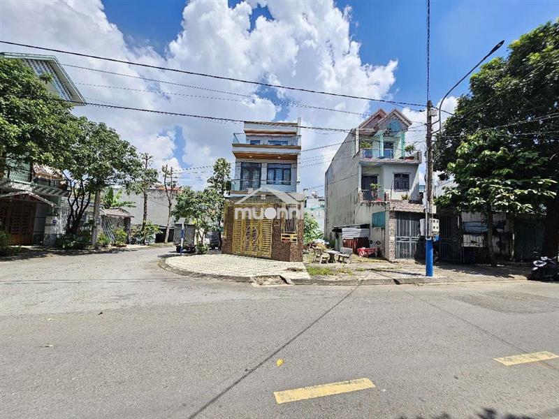Nhà phố 108m 2 mặt tiền kdc biconsi p. tân đông hiệp dĩ an
