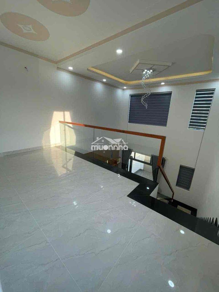 Cho thuê nhà có nội thất tại dx006 phú mỹ cách thành phố mới 2km - 4