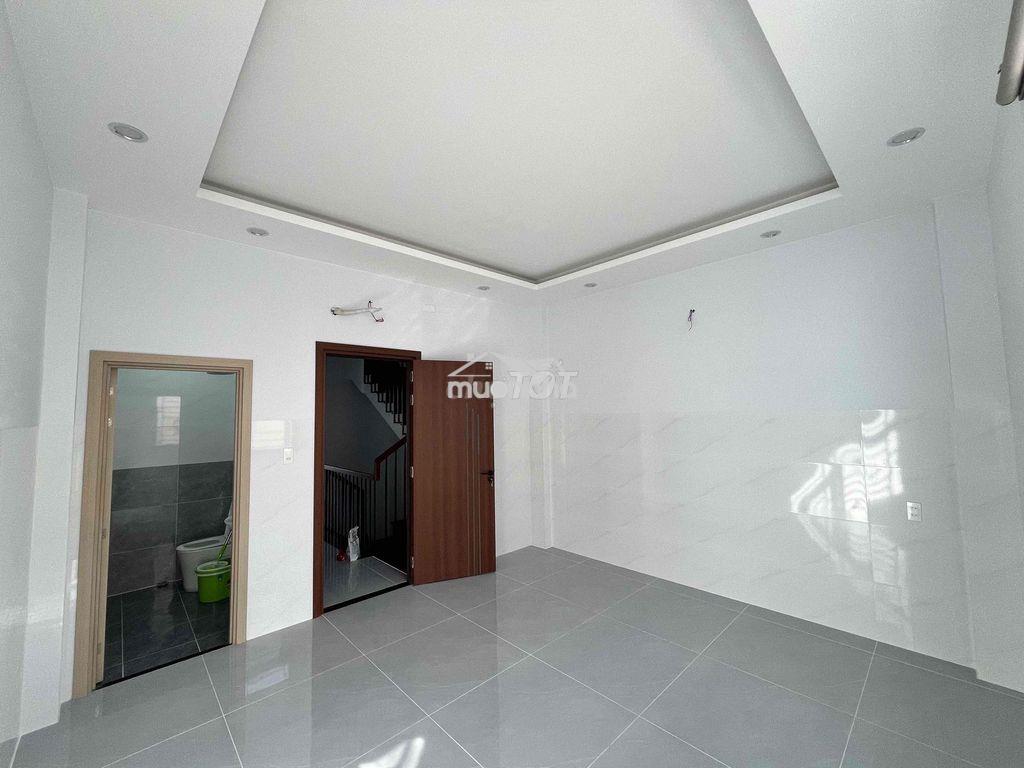 Cho thuê phòng trung lân 4 xã bà điểm - 3