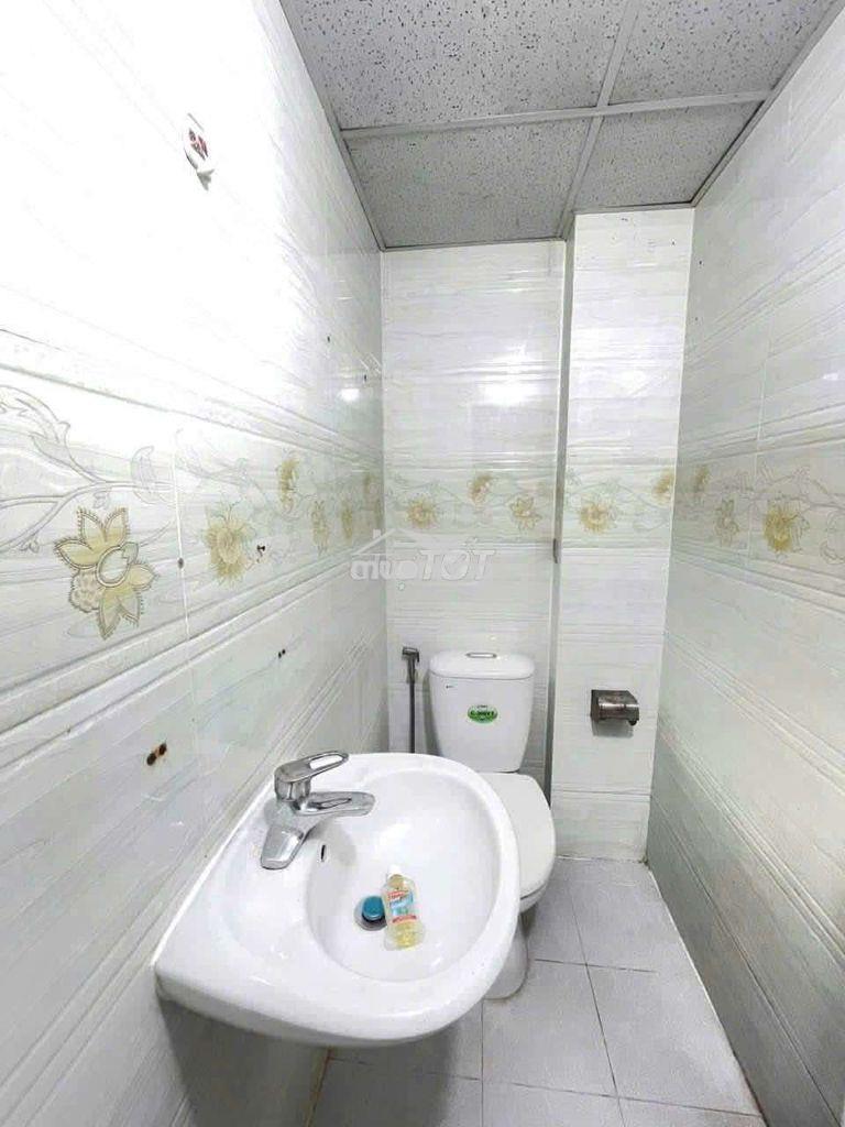 Nhà 1 trệt 2 lầu 4pn hẻm 1135 huỳnh tấn phát quận 7 - 4