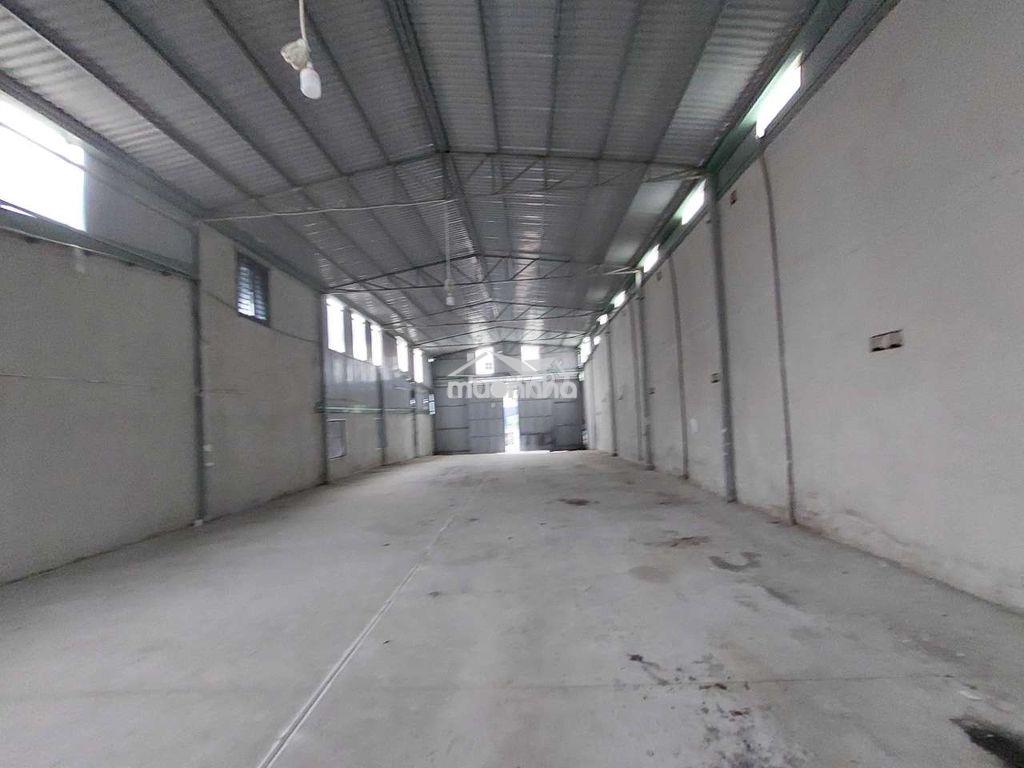 Cho thuê kho xưởng 320m2.đường xe công,gần ngã 4 hòa lân,thuận an ,bd - 2