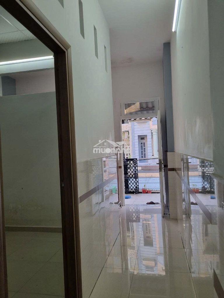 Nhà nguyên căn 60m2, hxt, 2pn, ban công , gần emart phan huy ích - 2