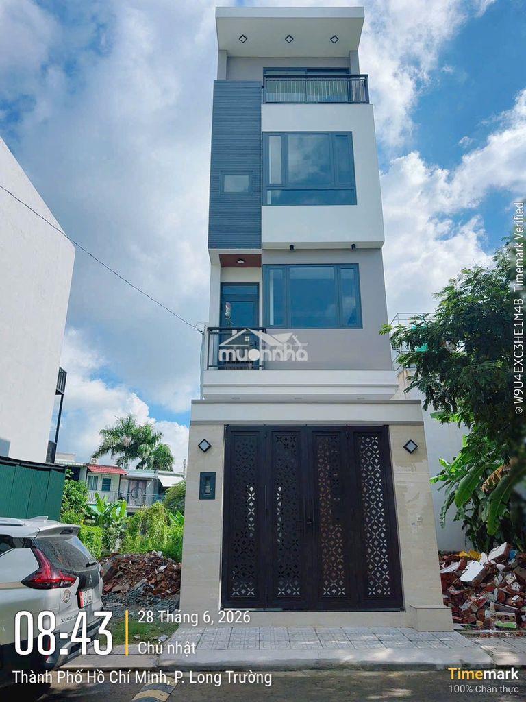 Bán nhà 1 trệt 3 lầu + sân thượng – sổ sẵn.