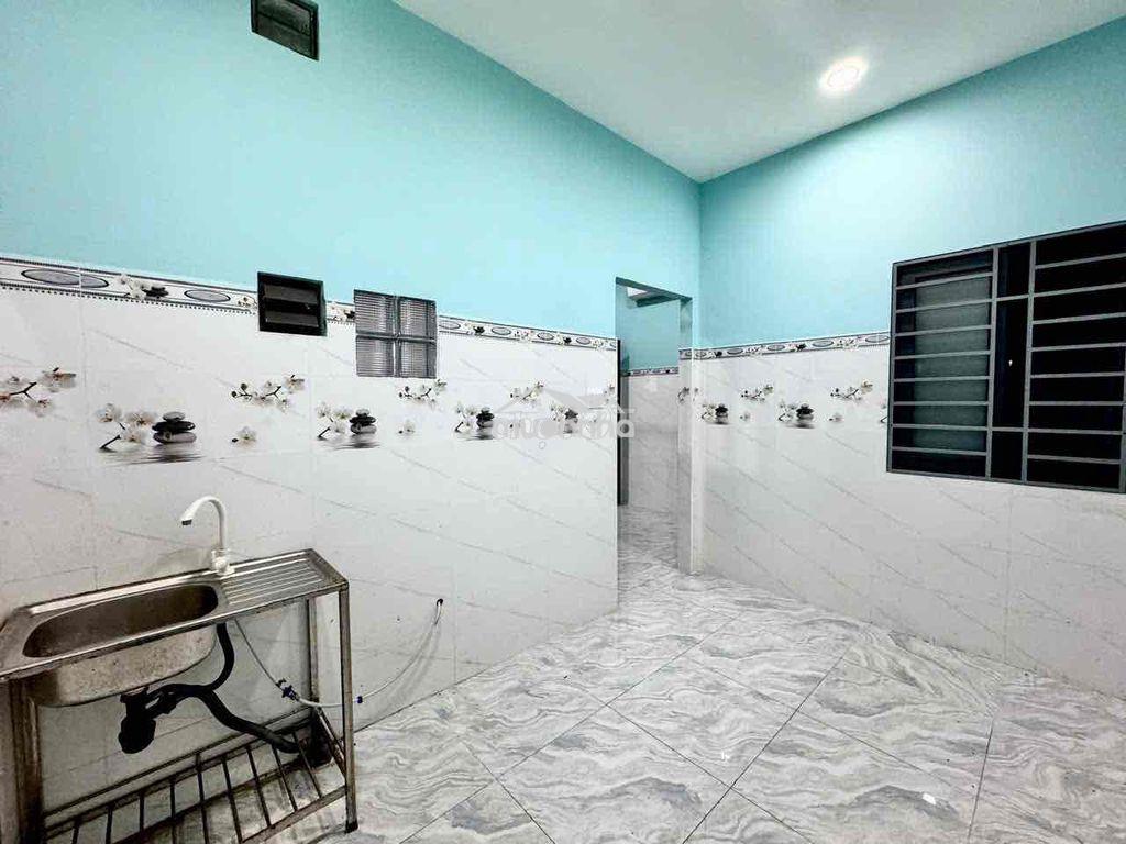 Phòng trọ có gác tách bếp riêng rộng rãi nhà mới gần quận trung tâm - 2