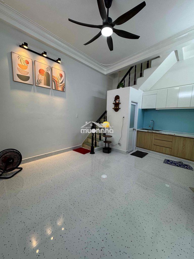 Chính chủ bán gấp nhà mới lạc long quân,tân bình,dtsd 60m2, chỉ 4.1 tỷ