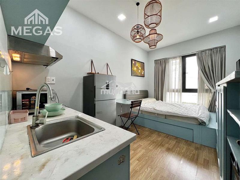 Cho thuê căn hộ full nội thất giá rẻ cửa sổ trời gần chợ bến thành