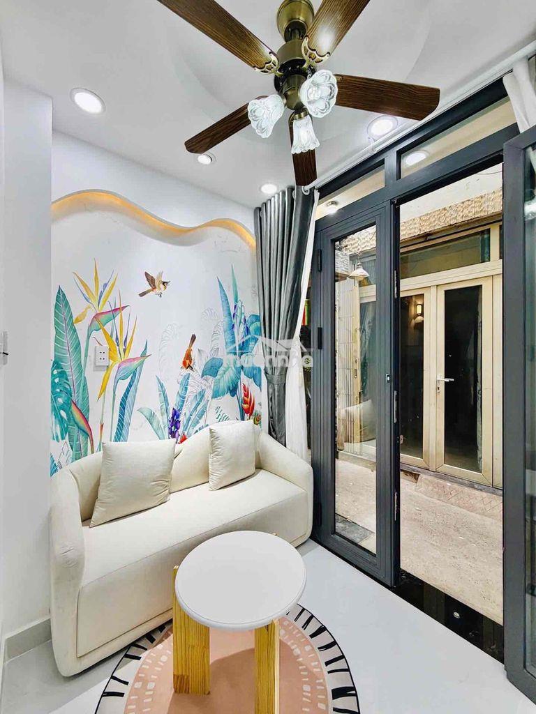 Hạ 150 triệu. giá mới 2.4 tỷ siêu phẩm mini house 3 tầng – sát mặt tiề