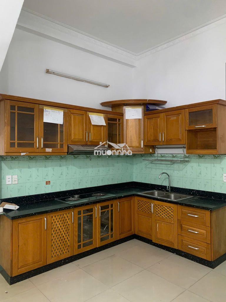 Cho thuê hẻm 10 m thông đường phan đình phùng: 4 x 18 m