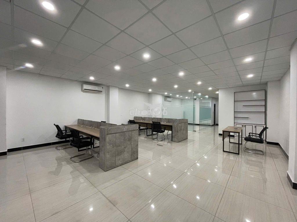 Cho thuê văn phòng kdt vạn phúc city giá 15tr full nội thất - 4
