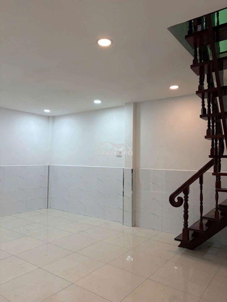 Nhà nc mới 7x6 trệt lầu lý chính thắng p8 q3 - 4