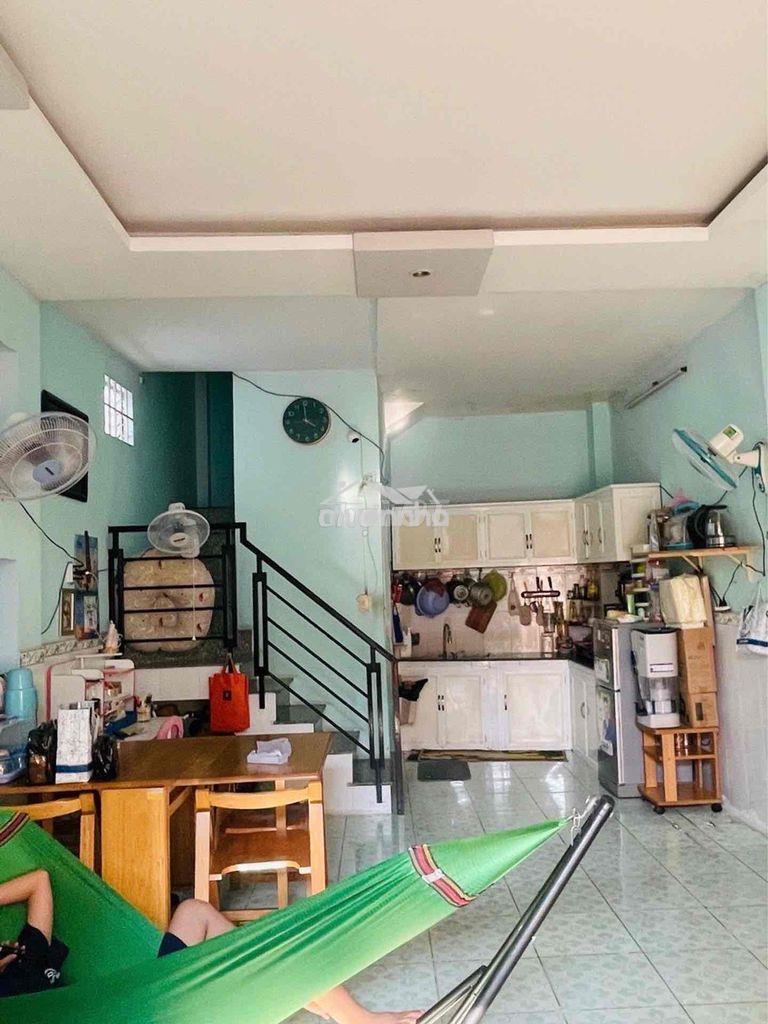 Nhà giá rẻ chỉ 3.29 tỷ (4*11m) 2 tầng sát mặt tiền trường chinh- q12