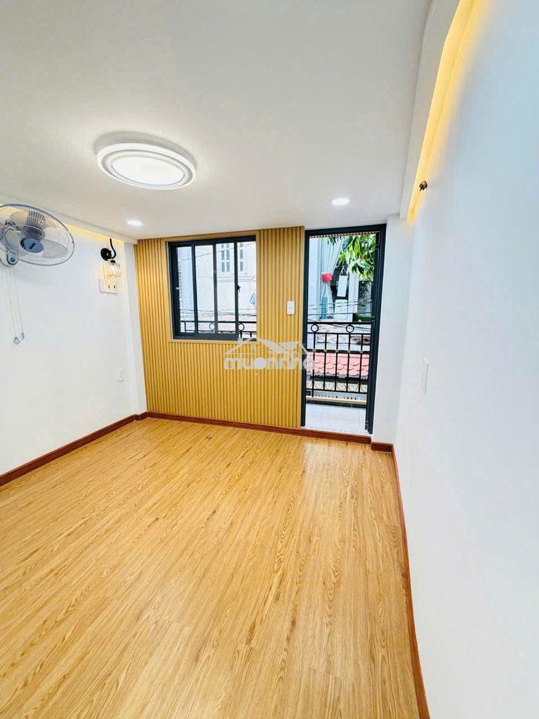 Nhà giá rẻ tại trung tâm quận 10 - 4