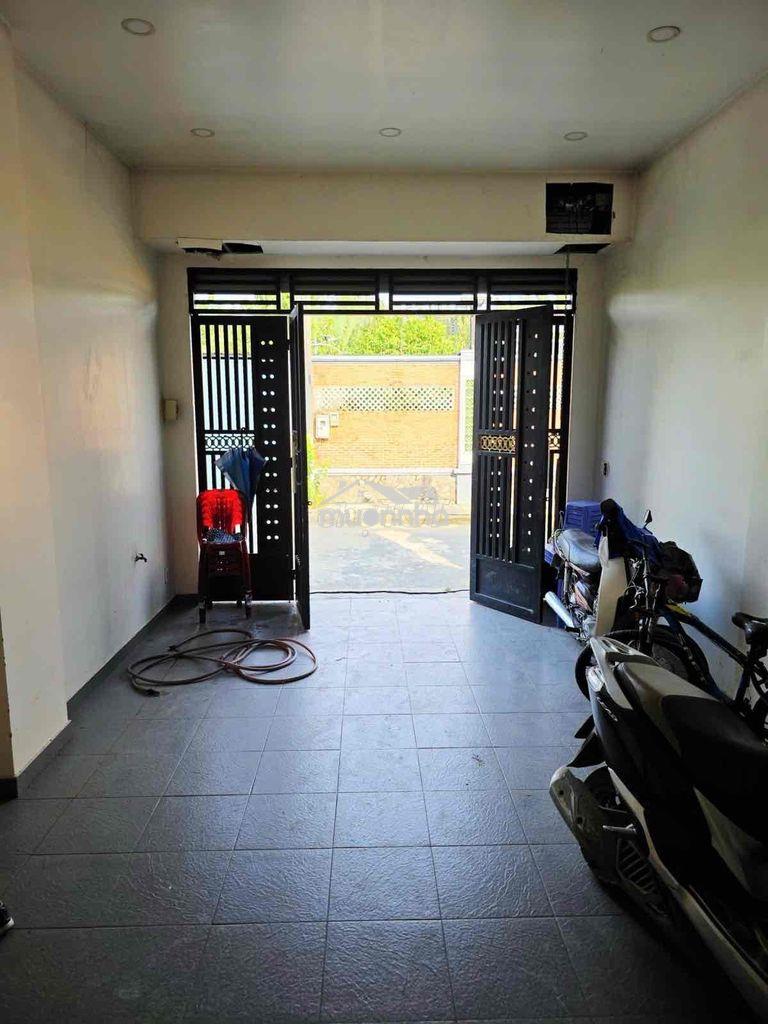 Nhà đẹp 3tầng 71m2 ngay chợ long trường thủ đức. - 2