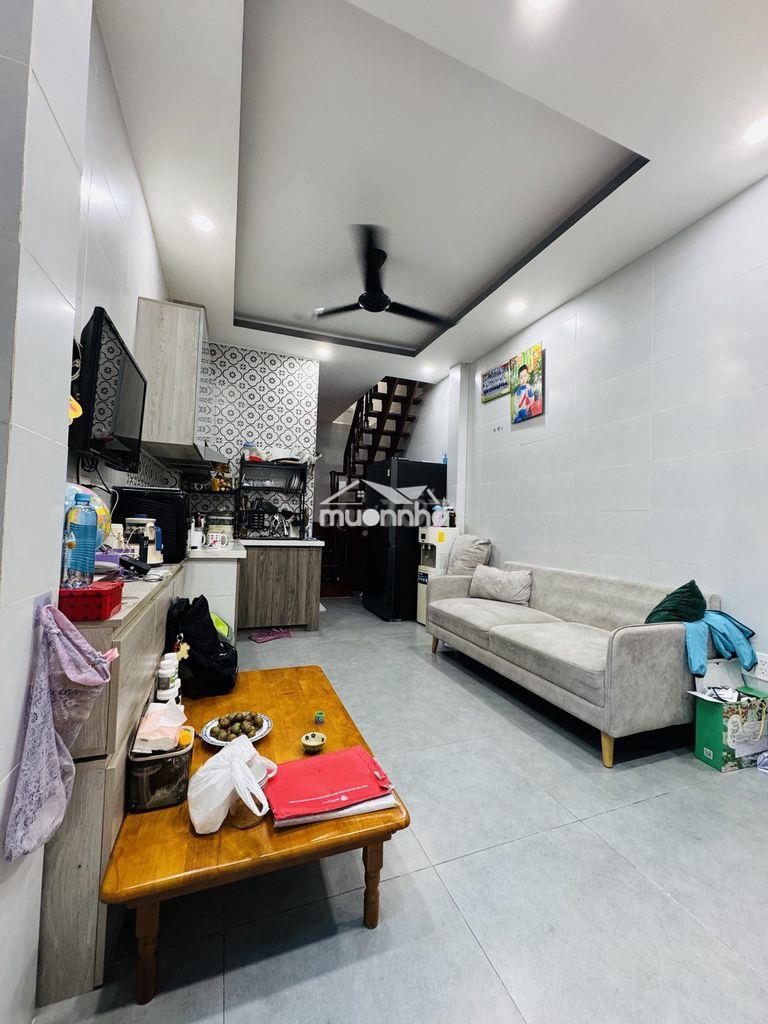 Nhà đẹp cmt8 q.10- tuyến metro 2- hẻm 3m5, đất nở hậu- full nội thất