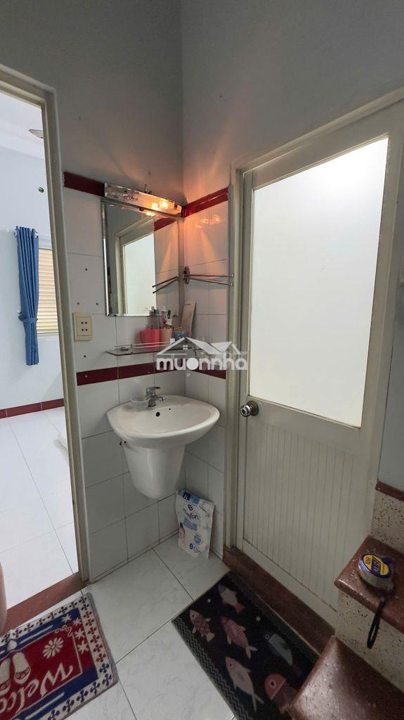 Cho thuê phòng trọ 10m2 quận tân bình - bao điện - nước - wifi - 4
