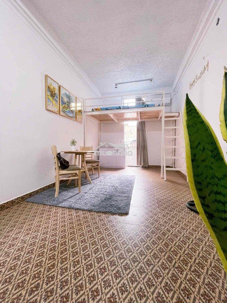 Phòng có gác-40m2-372 cmt8- tòa nhà viettel - 3