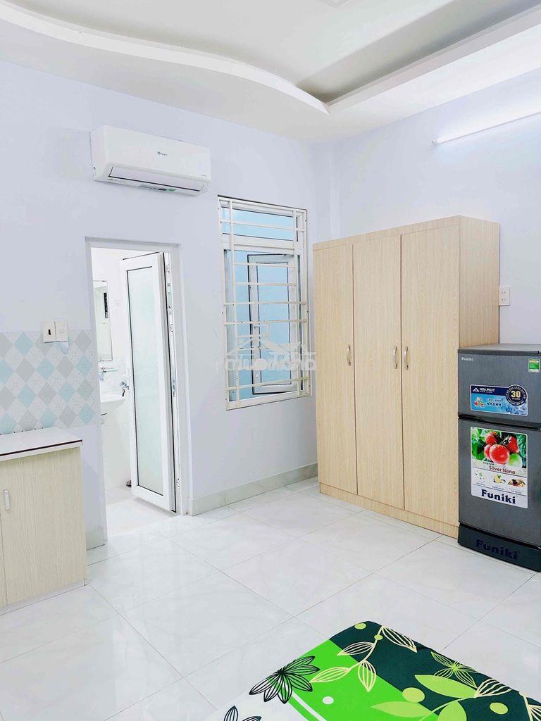 Phòng sạch thoáng gần trường đh, cđ, chi