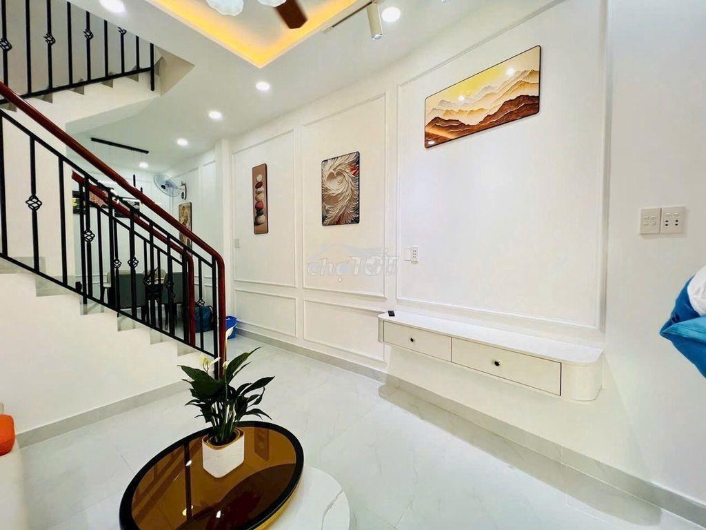 Nhà đẹp trục đường nguyễn kiệm - dtsd 50m2 - 3
