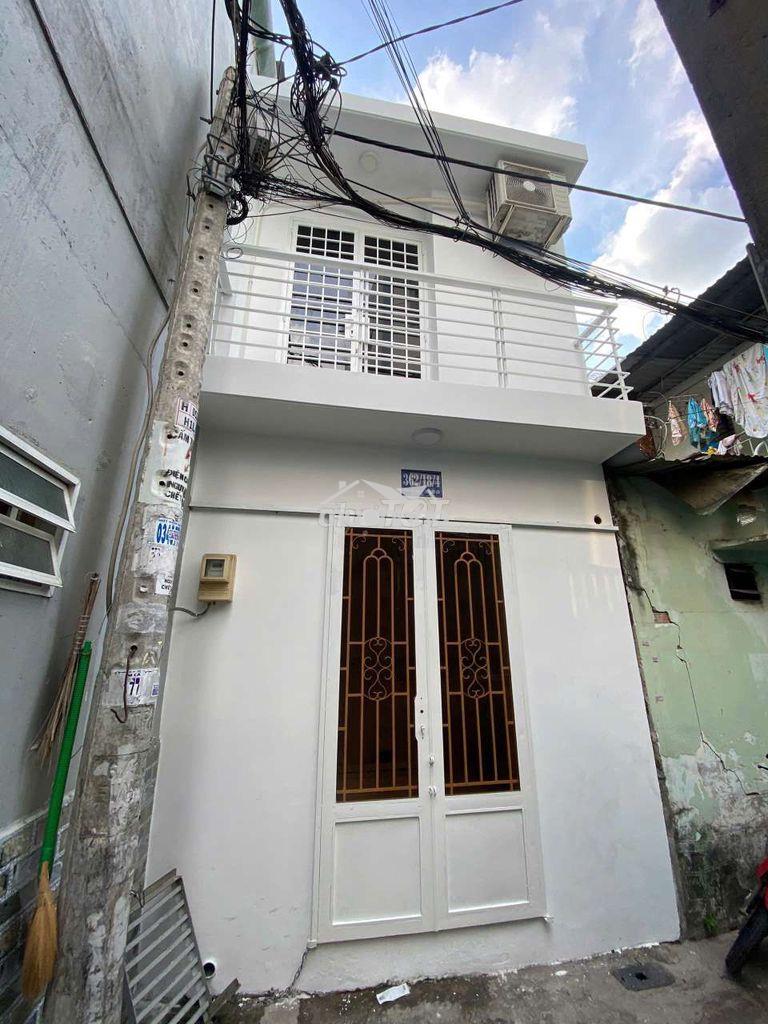Nhờ môi giới dẫn dùm  nhà phan huy ích dt 3x6m 1 lầu sổ riêng