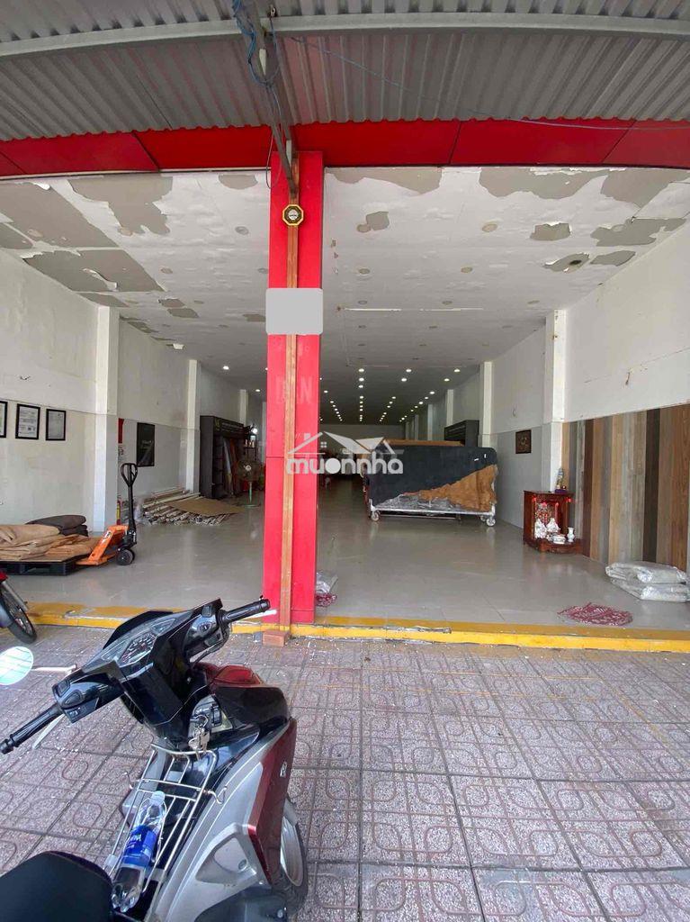 Cho thuê mặt bằng/ xưởng 400m2 - 2