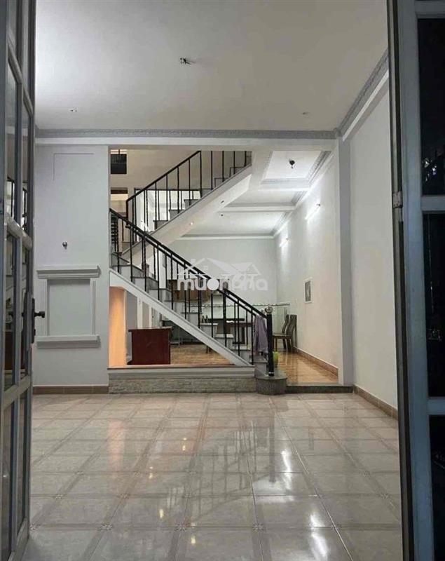 Cho thuê nguyên căn trệt 1 lầu.full nội thất