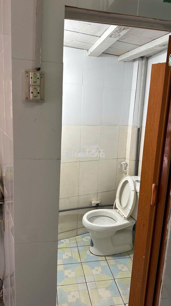 Cho thuê nhà nhỏ nguyên căn gần vincom thủ đức - 4