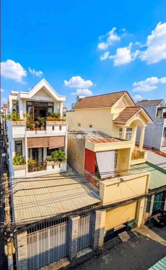 Nhà ngang 6,7m xe hơi ngủ trong nhà đ. nguyễn thị thập q.7