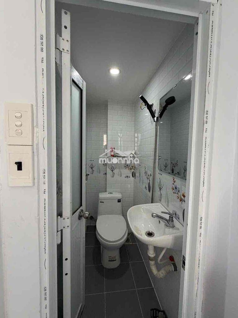 Tiêu đề: nhà nhỏ 1 trệt, 2 lầu, sân thượng , thị nghè xvnt - 2