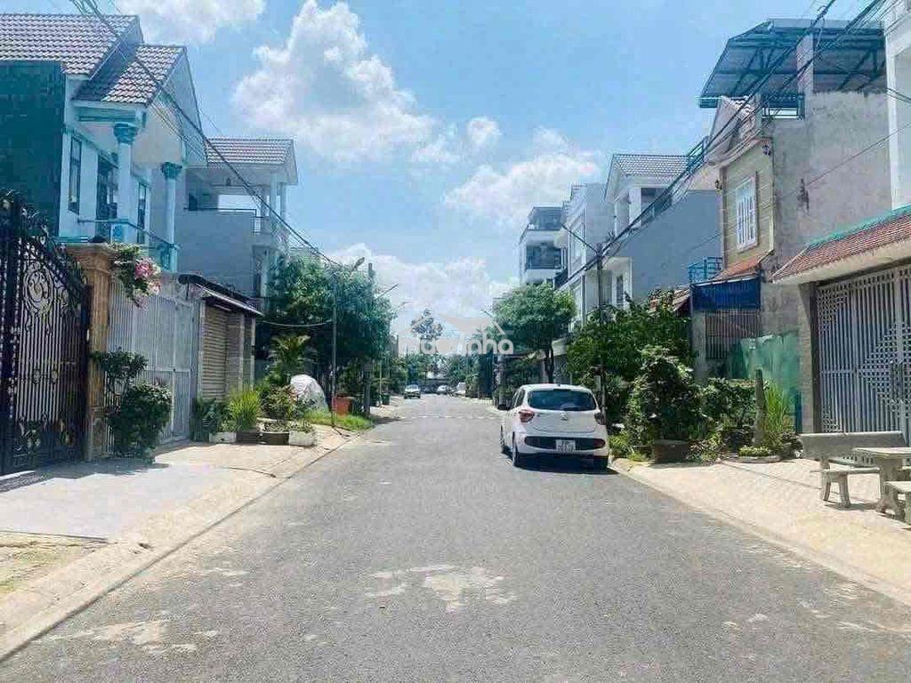 Đất thổ cư khu dân cư sầm uất phú thịnh ngay cổng 11 - 3