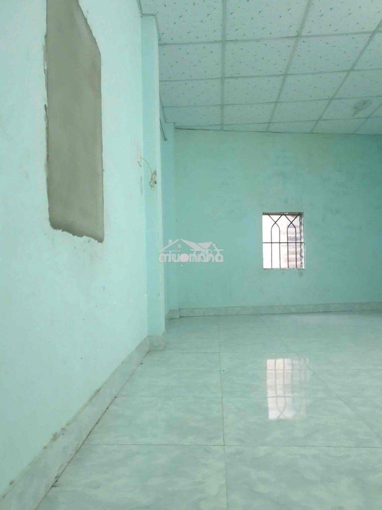 Nhà cấp 4- hiếm có khó tìm - 2
