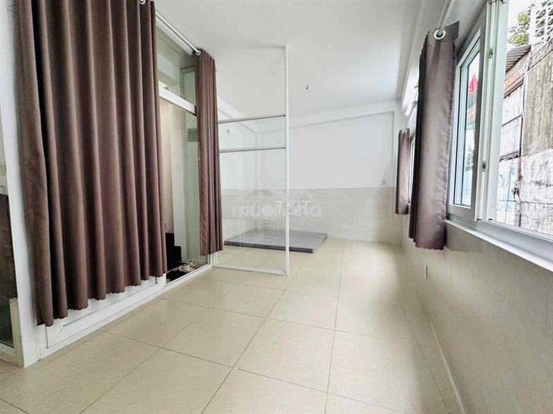 Phòng mới đang setup nội thất | 40m2 | ngay học viện hành chính