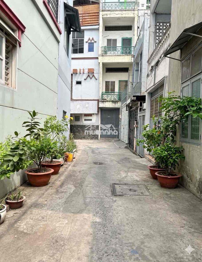 4 tầng 30m2 gần bến xe miền đông chỉ nhỉnh 3.x tỷ - 3