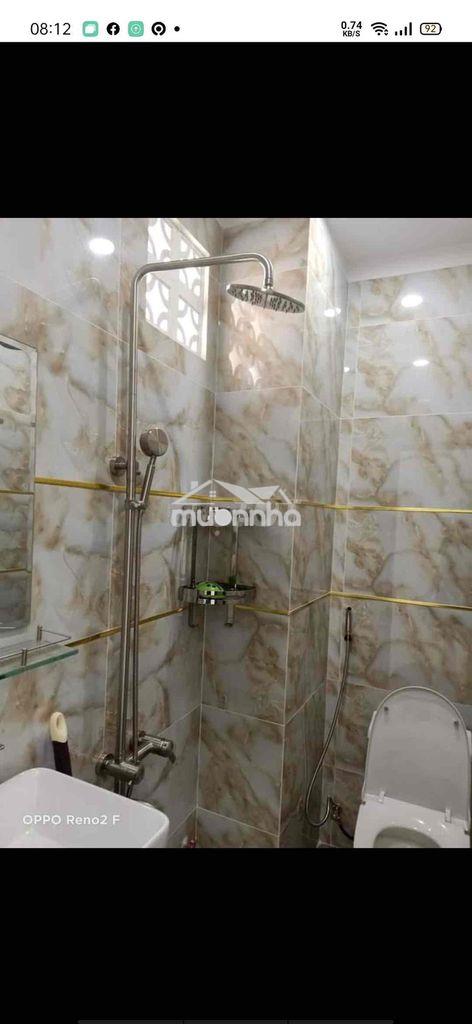 Phòng trọ mới sạch sẽ an ninh sân để xe rộng rãi free