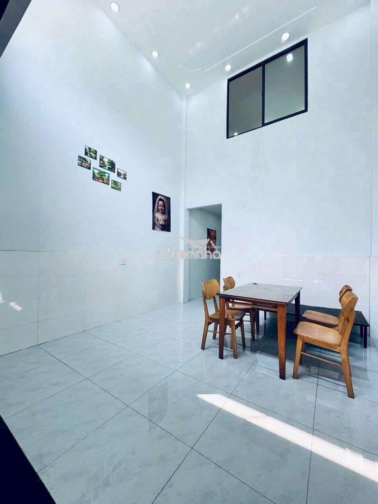 Cho thuê nguyên căn trống rộng, hẻm tải sát mt phạm văn chiêu p9 gòvấp - 3