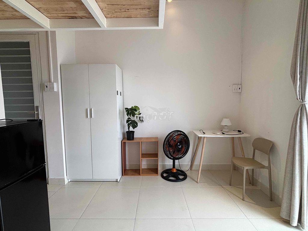 Cho thuê căn hộ duplex ban công q10 gần đh kinh tế ueh, đh hoa sen - 4
