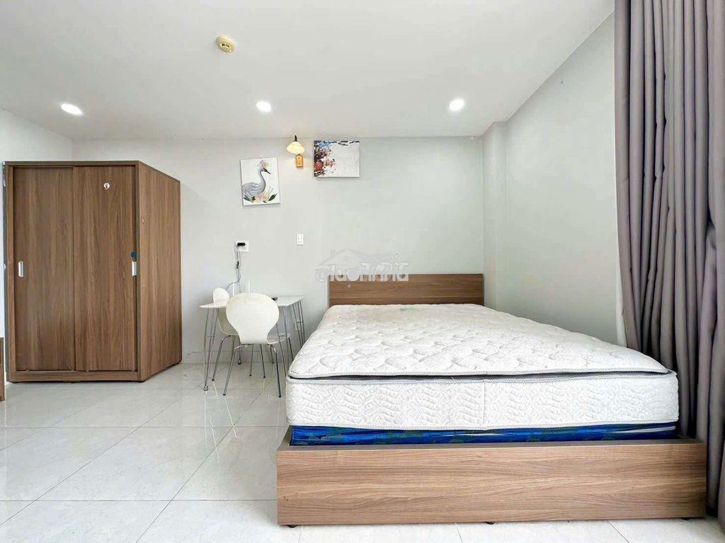 Căn hộ studio 40m2 ban công thang máy hầm xe giáp quận phú nhuận - 4