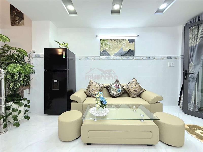 Nhà sổ hồng hẻm xe hơi 3,2x10m 2 lầu 4pn 2 tỷ 480