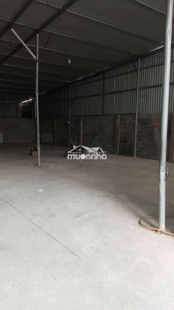 Xưởng dĩ an 300m² đường cont làm kho sản xuất - 2