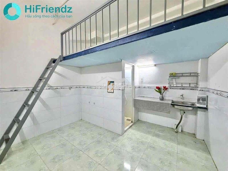 Phòng duplex gác cao sẵn máy lạnh gần aeon tân phú