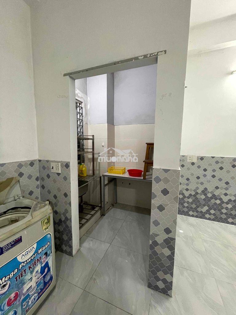 Phòng lớn 50m cửa sổ thoáng - 4
