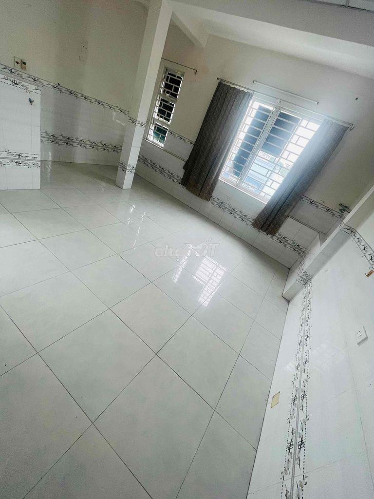 Phòng trọ 35m2 rộng rãi thoáng an ninh giờ giấc tự do an ninh gia đình - 4