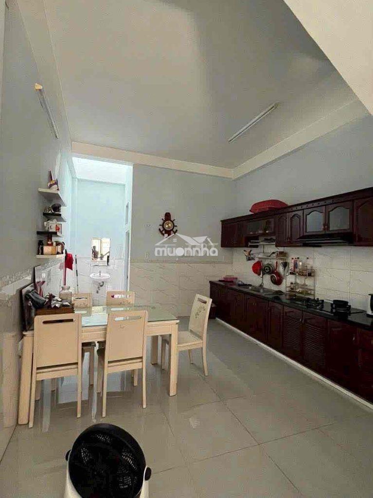 Cho thuê nhà 3 tầng /3pn ngay hiệp bình- hiệp bình chánh - thủ đức - 4