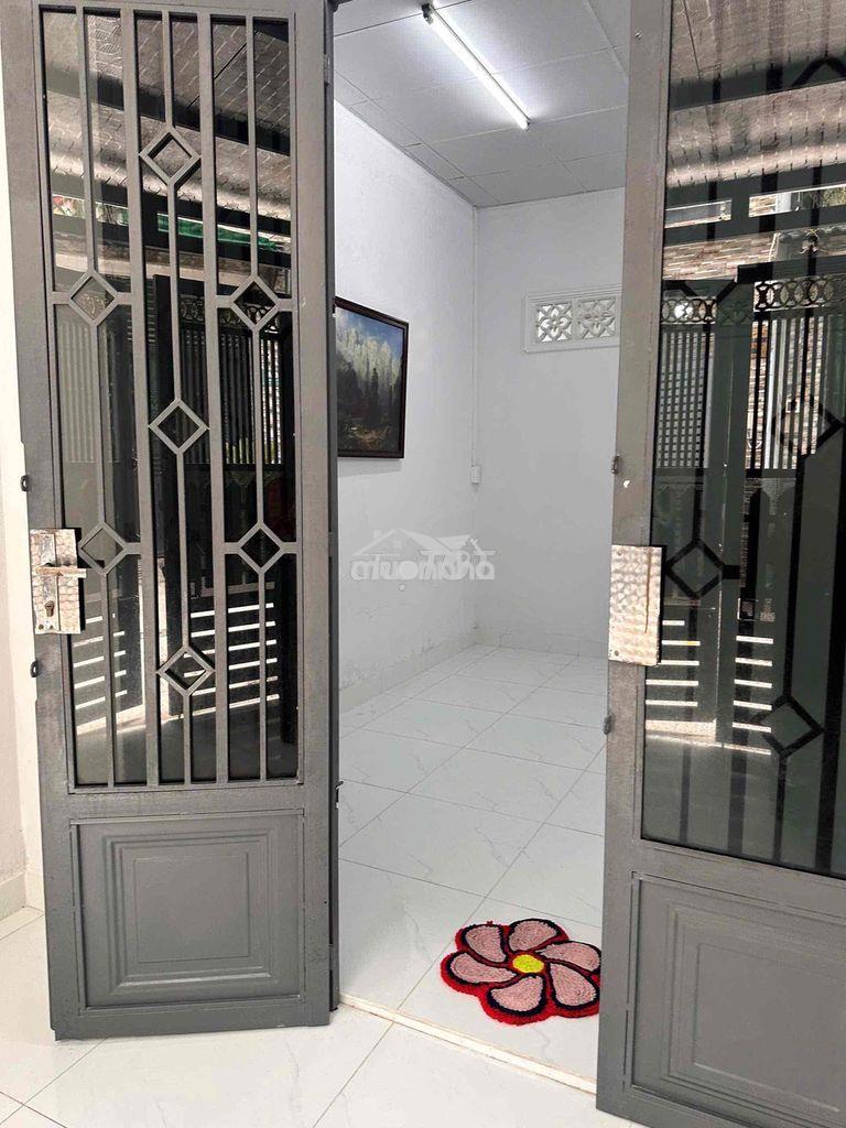 Cho thuê nhà mới xây tan thới hiệp q12 64m 1pn 1wc hxh 5tr giáp gv kd - 3