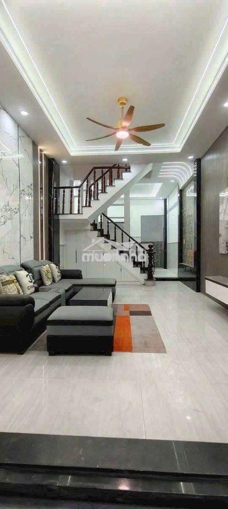 Nhà mới có nội thất như hình (ko máy lạn) 4pn 3wc.hẻm thông ôtô