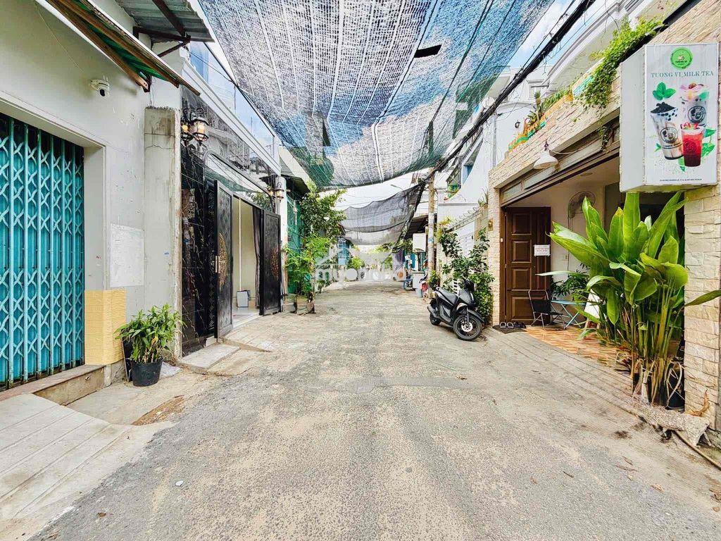 Hẻm xe hơi thông - dt 4 x 10 - 3pn (có pn trệt) - bùi quang là, gv - 3