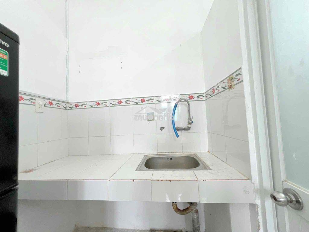 Cho thuê phòng ban công nội thất cơ bản tại văn chung tân bình - 4