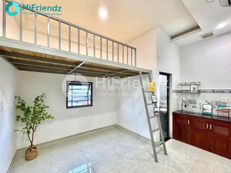 Ban công view đẹp thuận tiện qua q7, 8, 5, 1