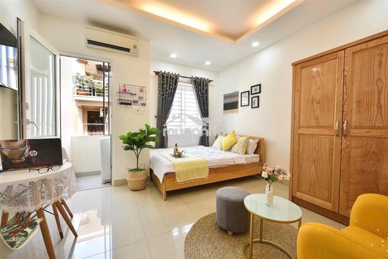 Cho thuê phòng cửa sổ ban công tại q1 - gần bùi viện, nguyễn huệ