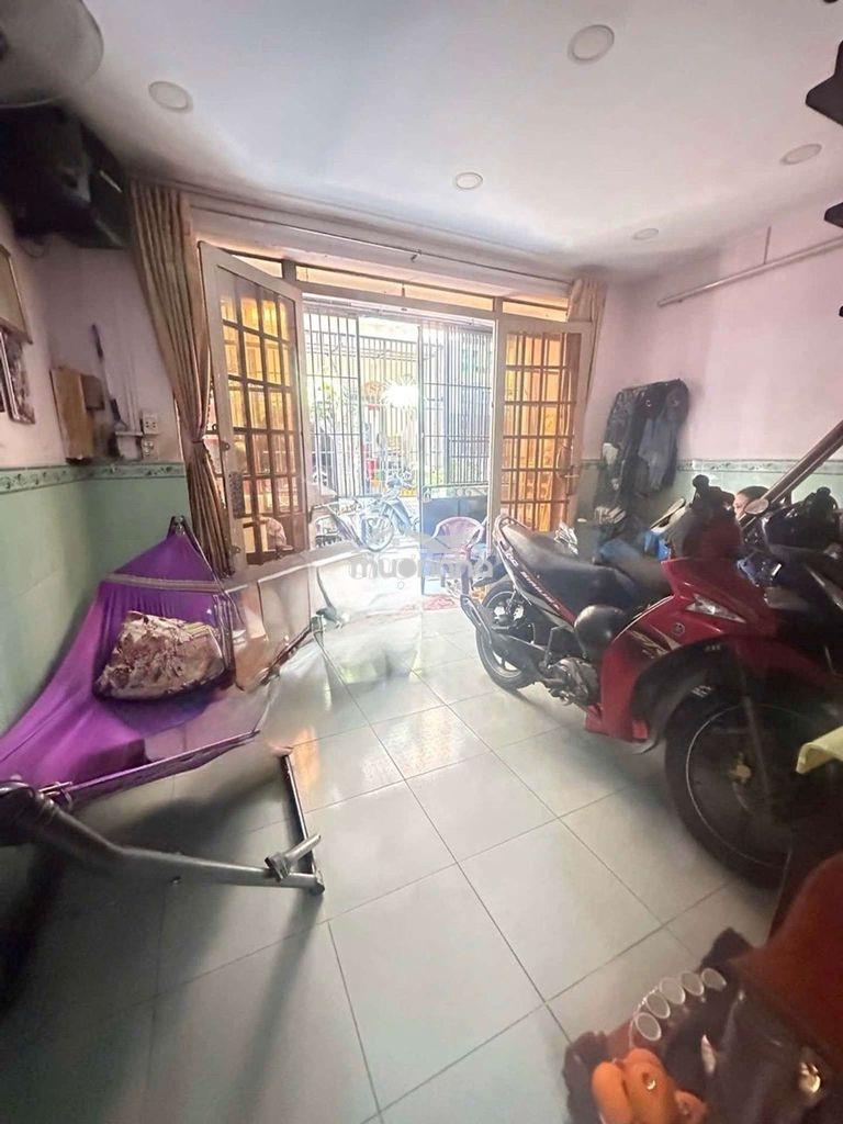 Bán nhà phú thọ hoà, 4m x 8m, hẻm xe hơi, nhà 3 tầng cứng cáp 3 tỷ tl